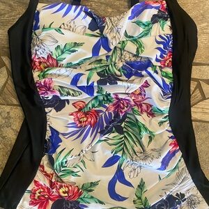 Hapari Size XL tankini